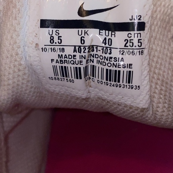 Nike Pink and White Women’s Sneakers | Size 8.5 - Picture 4 of 13